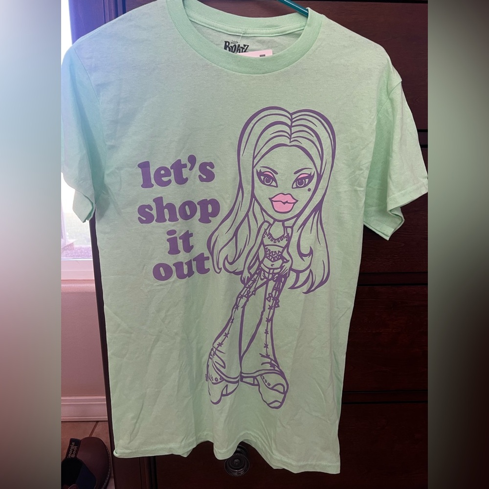 NWT bratz t-shirt